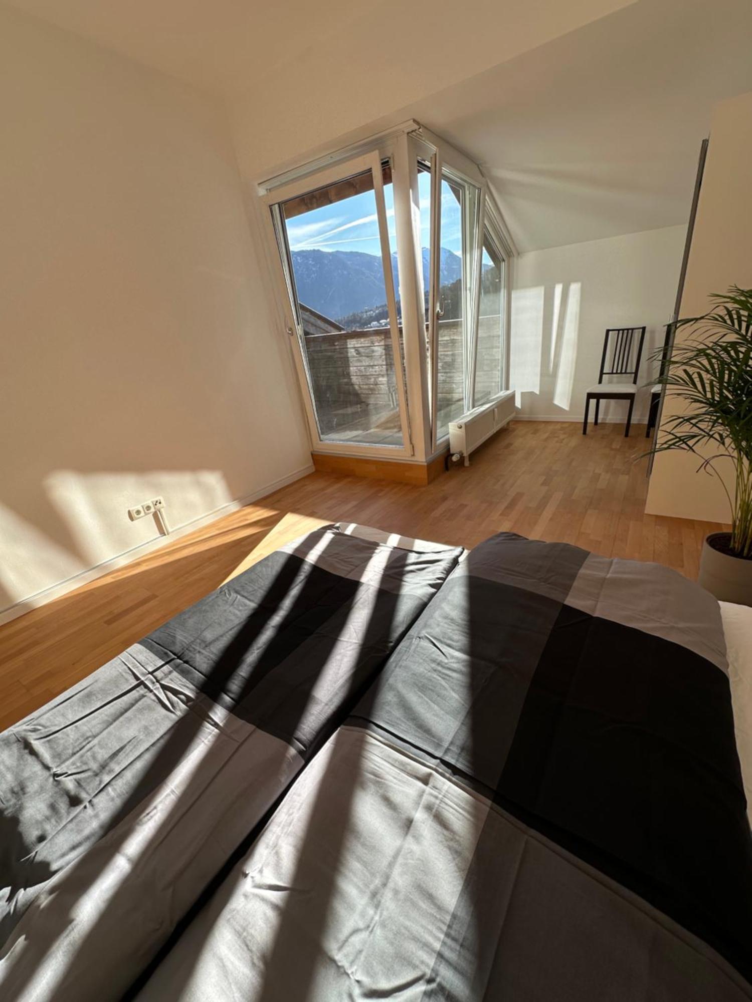 Geraeumiges Sonniges Apartment Mit Bergblick Imst Exterior foto